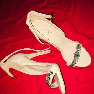 Shoe
